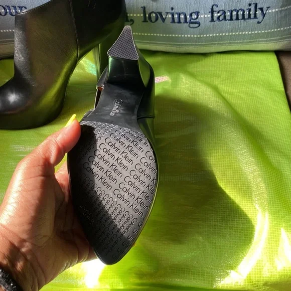 Woman’s Calvin Klein Heel Boots Black 8.5 - Picture 7 of 10